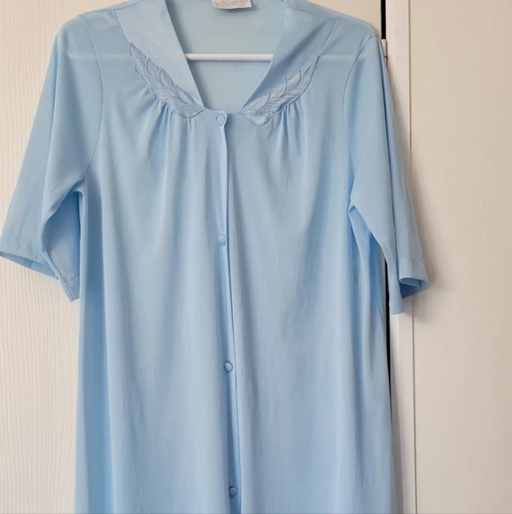 Vassarette Nightgown Robe Button Front Light Blue Nylon Size Small VTG - Picture 2 of 14